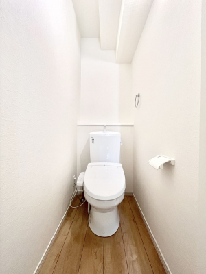 gC@P`Toilet`@̂鐅gC̓EHVbgtłgC͖g킴𓾂Ȃ́BۂłˁBgC2̂Œ̍Gɕ֗łI