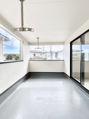 oRj[@R`Balcony`@Ci[oRj[͐󕨂Xy[XƂċ}ȉJŐ󕨂GĂ܂̂hł܂`FAł낢AĂɂ͎Cɂrj[v[y߂܂ˁ