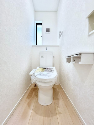 gC@R`Toilet`@̂鐅gC̓EHVbgtłgC͖g킴𓾂Ȃ́BۂłˁBgC2̂Œ̍Gɕ֗łI