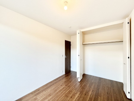 Q@g₷`ŃxbgƋ̒uɂ邱Ƃ܂B   