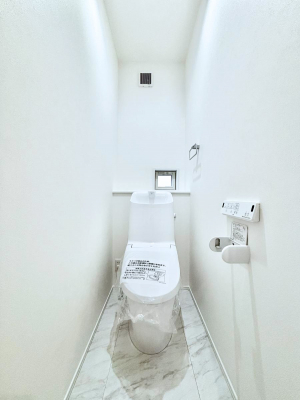 gC@P`Toilet`@̂鐅gC̓EHVbgtłgC͖g킴𓾂Ȃ́BۂłˁBgC2̂Œ̍Gɕ֗łI