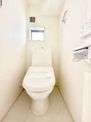 gC@Q`Toilet`@̂鐅gC̓EHVbgtłgC͖g킴𓾂Ȃ́BۂłˁBgC2̂Œ̍Gɕ֗łI