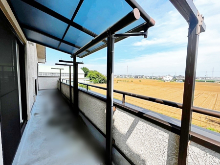 oRj[@`Balcony`  oRj[͉z݁Azc󕨂C悭Ƃł܂B  g₷JIȃoRj[łzՂ~蒍AoRj[tZ܂B  
