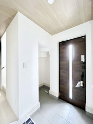 ց@P`Entrance`@Ƃ̒łql}ŏ̏ꏊł錺ւ́AƂ̈ۂ̂̂łIՂ[̉ʔESICtŁAYɕۂƂo܂