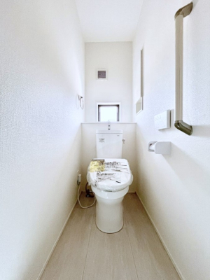 gC@P`Toilet`@̂鐅gC̓EHVbgtłgC͖g킴𓾂Ȃ́BۂłˁBgC2̂Œ̍Gɕ֗łI