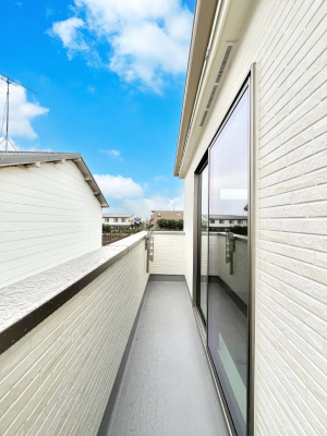 oRj[@A`Balcony`  oRj[͉z݁Azc󕨂C悭Ƃł܂B  g₷JIȃoRj[łzՂ~蒍AoRj[tZ܂B  