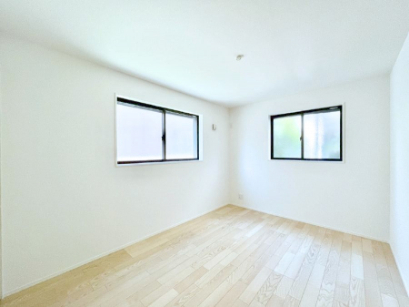 ̑@`Bed Room`@2ʍ̌mۂ邢́AʂǂAϋSn̗ǂԂƂȂĂ܂Bu₩ȕċN钩́AK̎n܂ɁIʕƂĂǂZ܂