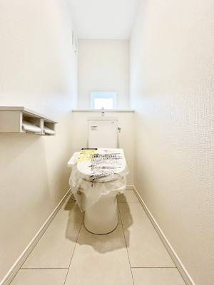 gC@`Toilet`@YEXbLEKȃEHVbgtgCł낰ԂłB1A2KɃgCXy[XǏ薾邭AKԂƂȂĂ܂gꏊ炱̔złI