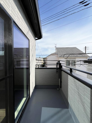 oRj[@`Balcony`  oRj[͉z݁Azc󕨂C悭Ƃł܂B  g₷JIȃoRj[łzՂ~蒍AoRj[tZ܂B  