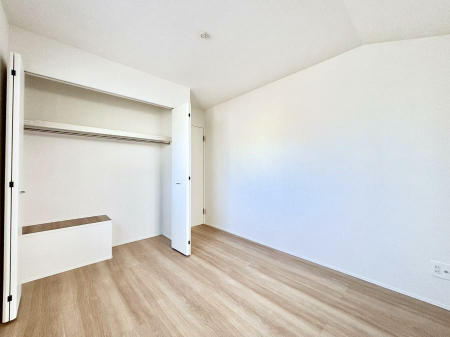 �q�������@�q�������ɂ��������߂Ȏ��[�X�y�[�X�����Ղ�̋���