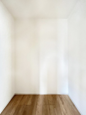 ̑@`Walk-in Closet`@KvȂ̂R[fBl[gꗗĊmFłAgxx⏀ZԂōςރEH[NCN[[bgݒu܂BƂ̒Ƃ֗Ȏ[Xy[XłB