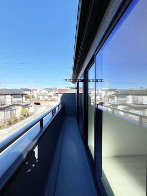 �o���R�j�[�@�����`Balcony�`  �o���R�j�[�͉������z���������݁A���z�c����󕨂��C�����悭�������Ƃ��ł��܂��B  �g���₷���J���I�ȃo���R�j�[�ł����z�����������Ղ�~�蒍���A�o���R�j�[�t���Z�܂��B  