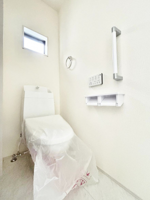 �g�C���@�g�C����1�K��2�K���ꂼ��ɔz�u����Ă��ĂƂĂ��֗��ł��B 