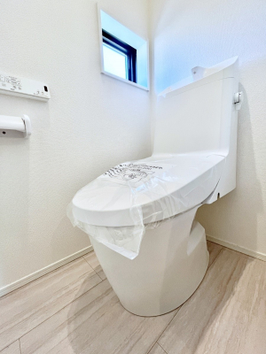 gC@`Toilet`@YEXbLEKȃEHVbgtgCł낰ԂłB1A2KɃgCXy[XǏ薾邭AKԂƂȂĂ܂gꏊ炱̔złI