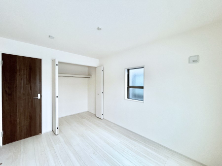 �q�������@�q�������ɂ��������߂Ȏ��[�X�y�[�X�����Ղ�̋���