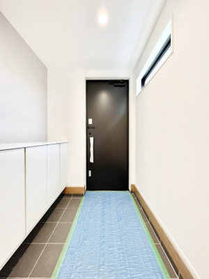 ց@P`Entrance`@Ƃ̒łql}ŏ̏ꏊł錺ւ́AƂ̈ۂ̂̂łILxȌ֎[ŁAYɕۂƂo܂􌺊ւɂ͂Ղ[̉ʔI