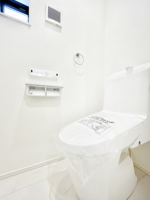 gC@P`Toilet`@̂鐅gC̓EHVbgtłgC͖g킴𓾂Ȃ́BۂłˁBgC2̂Œ̍Gɕ֗łI