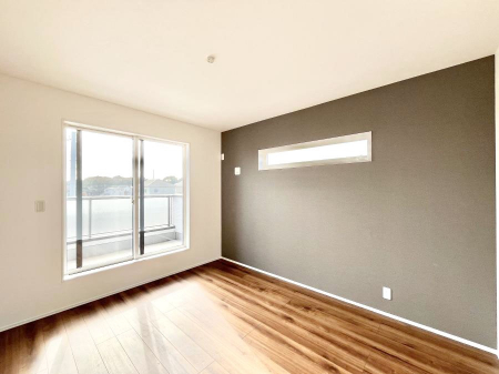 ̑ρ@`Bed Room`  ulvƂvwł肭낰QB  ̉Ǝ₨dɔꂽ̓tJtJ̃xbgŖĂBer{IĂKȍL