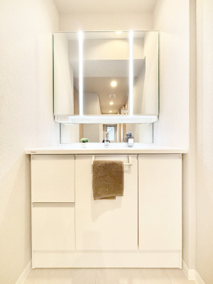 ���ʑ�E���ʏ��@������������ʉ��ώ��Œ��̐g�x�x�����K