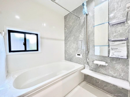 @`Bath Room`@͋C̗ŖɌătbVB@\tĂ̂ŗׂ̐@uŐ􂢏オ󕨂AJ̓VCCɂ邱Ƃ\łB