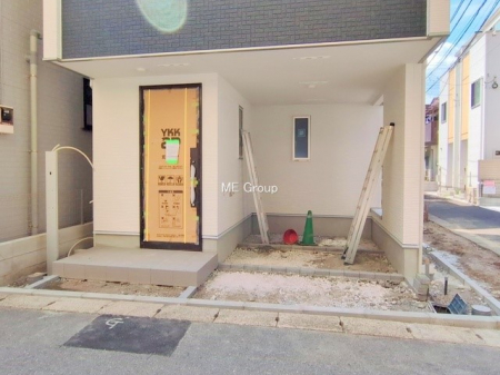 @Oρ`Parking`@rgCJ[Xy[X̂߁AԏƉƂ̒ւ̓X[YłB邽ߋA̉JɔGSzו̉^̎ԂȂȂ܂B