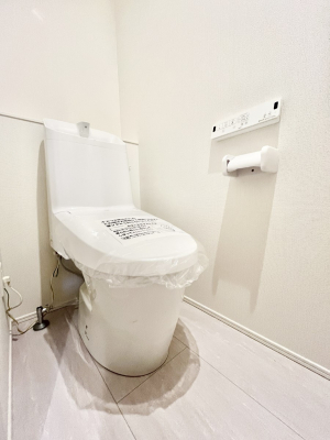 gC@P`Toilet`@̂鐅gC̓EHVbgtłgC͖g킴𓾂Ȃ́BۂłˁBgC2̂Œ̍Gɕ֗łI