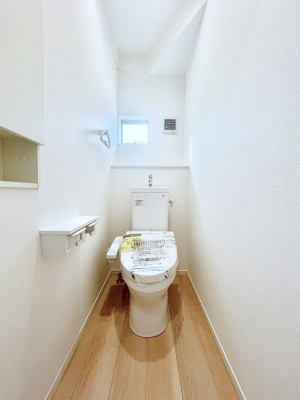 gC@P`Toilet`@̂鐅gC̓EHVbgtłgC͖g킴𓾂Ȃ́BۂłˁBgC2̂Œ̍Gɕ֗łI