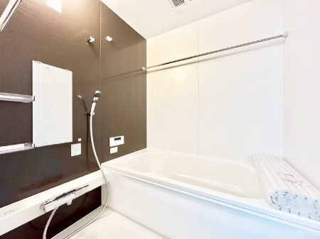 �����@����̔�������Ă���閾�邢�������̂���o�X���[��