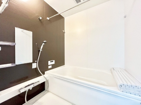 �����@����̔�������Ă���閾�邢�������̂���o�X���[��