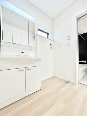 ̑@ʏ͂Ƃ̂Xy[XŁAgxx̃XLPASɗ]TĂłłB  