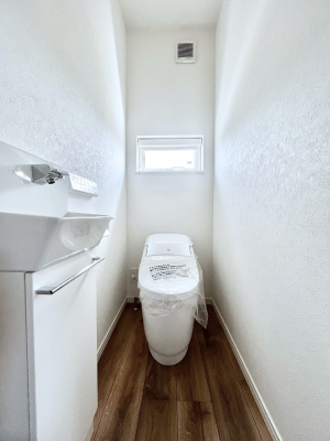 gC@105`Toilet`@̂鐅gC̓EHVbgtłgC͖g킴𓾂Ȃ́BۂłˁBgC2̂Œ̍Gɕ֗łI