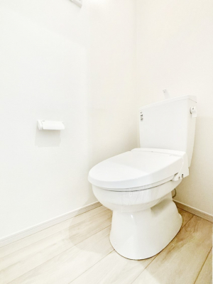 �g�C���@������2�������`Toilet�`�@�Y��E�X�b�L���E���K�ȃE�H�V�����b�g�t�g�C���ł��낰���Ԃł��B�g�C���͖����g�킴��𓾂Ȃ����́B����������ۂ������ł��ˁB�g�C����2��������̂Œ��̍��G���ɕ֗��ł��I