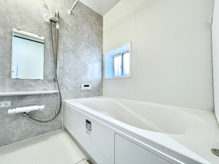 �����@����̔�����₷��؂ȃo�X�^�C���B�������Ƃ����C���y����Ŕ����Ƃ肽���ł��ˁI  