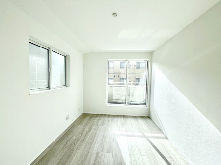 ���̑����ρ@�o���R�j�[���J�������v���X���Ă����m��