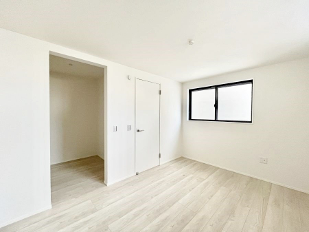 �Q���@�E�H�[�N�C���N���[�[�b�g�����邨�����B�G�߂��Ƃ̓���ւ����s�v�ŕ֗��ł��I