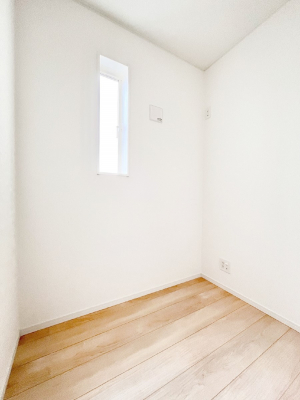 ���[�@2���̔[�˂͎��[�X�y�[�X�A���ւ��̂������Ƃ��Ă����p�ł��܂�