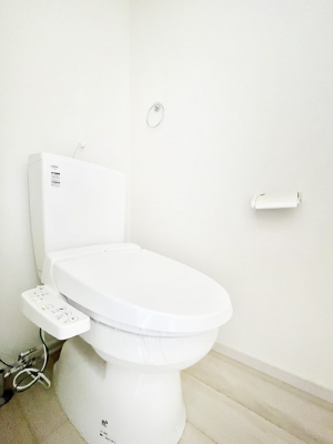 �g�C���@�����`Toilet�`�@�Y��E�X�b�L���E���K�ȃE�H�V�����b�g�t�g�C���ł��낰���Ԃł��B�g�C���͖����g�킴��𓾂Ȃ����́B����������ۂ������ł��ˁB�g�C����2��������̂Œ��̍��G���ɕ֗��ł��I