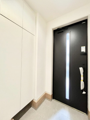 ���ց@�����`Entrance�`�@�Ƃ̒��ł��q�l���}����ŏ��̏ꏊ�ł��錺�ւ́A�Ƃ̈�ۂ��̂��̂ł��I�L�x�Ȍ��֎��[�ŁA����Y��ɕۂ��Ƃ��o���܂��􌺊ւɂ͂����Ղ���[�̉��ʔ��������I