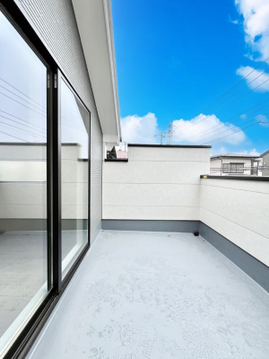 �o���R�j�[�@�����`Balcony�`�o���R�j�[�͉������z���������݁A���z�c����󕨂��C�����悭�������Ƃ��ł��܂��B�g���₷���J���I�ȃo���R�j�[�ł����z�����������Ղ�~�蒍���A�o���R�j�[�t���Z�܂��B  