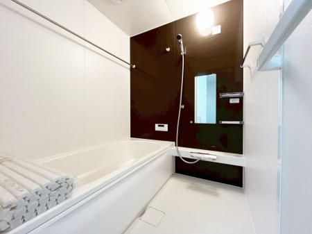 @`Bath Room`@͋C̗ŖɌătbVB@\tĂ̂ŗׂ̐@uŐ􂢏オ󕨂AJ̓VCCɂ邱Ƃ\łB