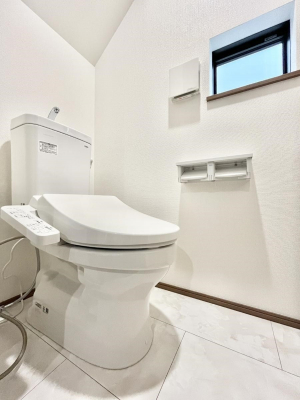 ���̑����ρ@�ݔ���A�������O�ʋ��̗��ɁA���ϕi��q���p�i�Ȃǂ����[�\�B���ʑ����������ƕۂ��܂��I