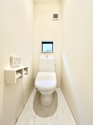 gC@gC1K2KꂼɔzuĂĂƂĂ֗łB 