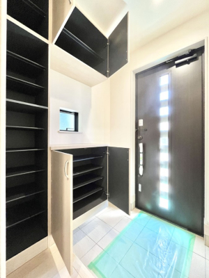 ̑ρ@Ղ[łV[Y{bNXŉƑŠCAւB  