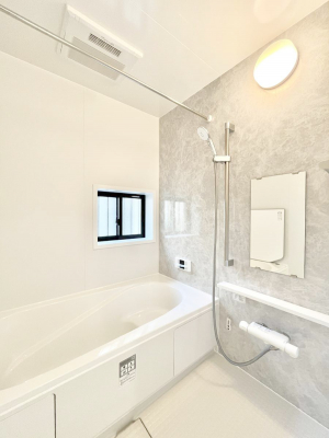 �����@����̔�����₷��؂ȃo�X�^�C���B�������Ƃ����C���y����Ŕ����Ƃ肽���ł��ˁI  