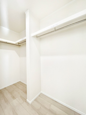 ���̑��@1�K�̃t�@�~���[�N���[�N�͉Ƒ��݂�Ȃŋ��L�ł�����[�X�y�[�X