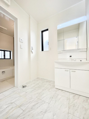 ���̑��@���������Ă���̂Ŋ��C���ł��Đ����������郉���h���[�X�y�[�X