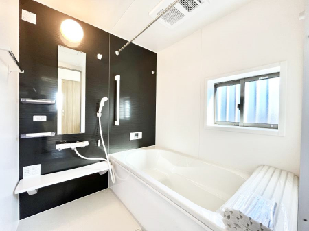 �����@����̔�������Ă���閾�邢�������̂���o�X���[��