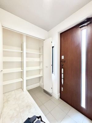 ց@It[Xy[X̂ŁAU炩肪ȌւXbLЕt܂B 