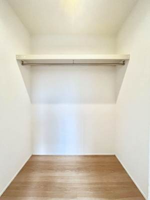 ̑@EH[NCN[[bgtŐԂLpł܂B