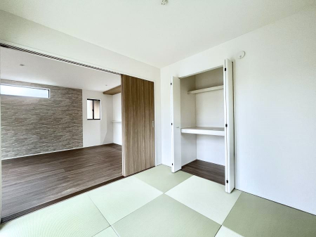 ̑ρ@rOƗׂ荇ĂaBقƈꑧła̋ԂYꂸɁB   